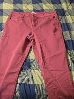 Maurices Straight Leg Jeans in Mauve